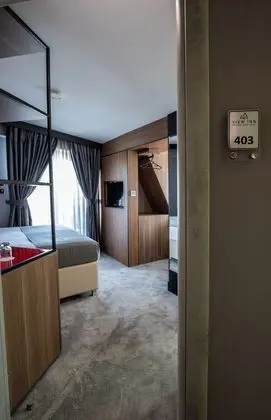 Deluxe Tek Büyük Yataklı Oda, 1 Büyük (Queen) Boy Yatak, Balkon, Şehir Manzaralı