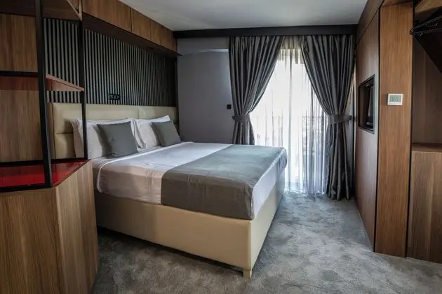 Deluxe Tek Büyük Yataklı Oda, 1 Büyük (Queen) Boy Yatak, Balkon, Şehir Manzaralı