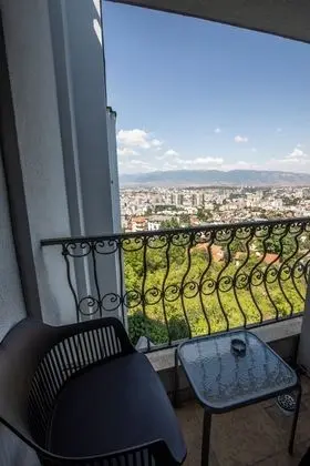 Deluxe Tek Büyük Yataklı Oda, 1 Büyük (Queen) Boy Yatak, Balkon, Şehir Manzaralı
