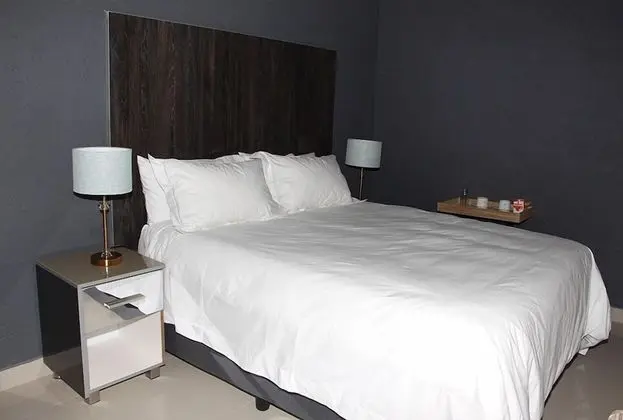 Luxury Tek Büyük Yataklı Oda