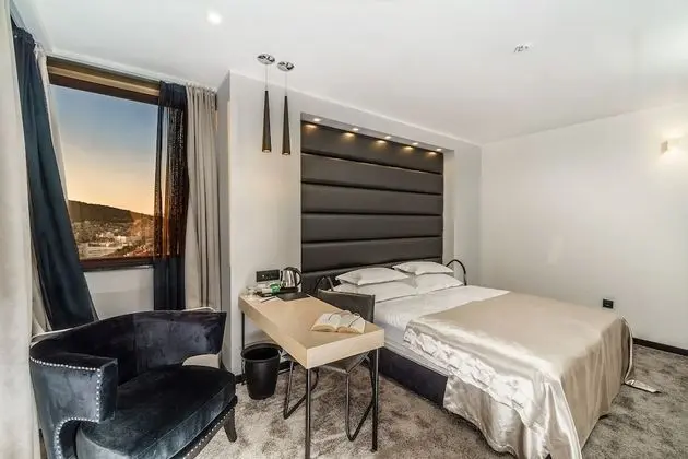 Deluxe Tek Büyük Yataklı Oda, Deniz Manzaralı