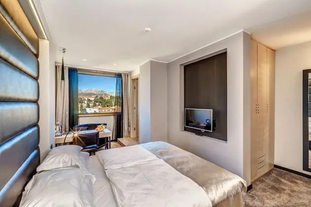 Superior Tek Büyük Yataklı Oda, Şehir Manzaralı