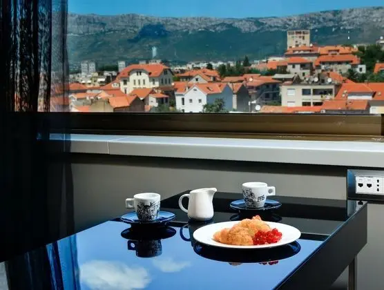 Superior Tek Büyük Yataklı Oda, Şehir Manzaralı