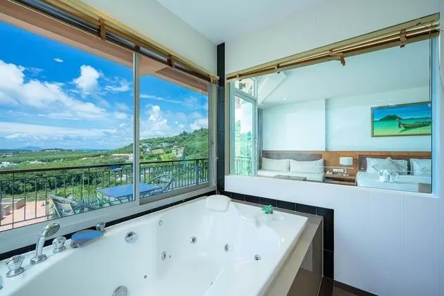 Jacuzzi Suite Sea View