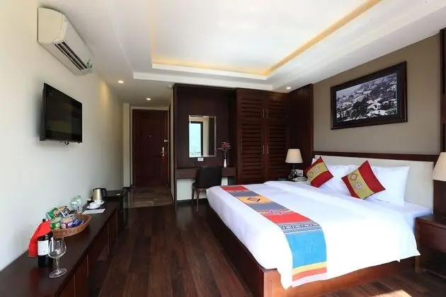Deluxe Tek Büyük Yataklı Oda