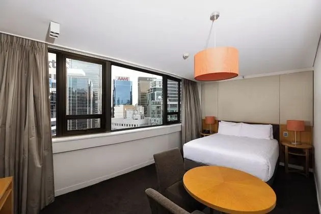 Standard Oda, Şehir Manzaralı (North Sydney CBD View)