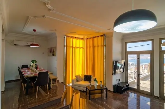 Deluxe Villa