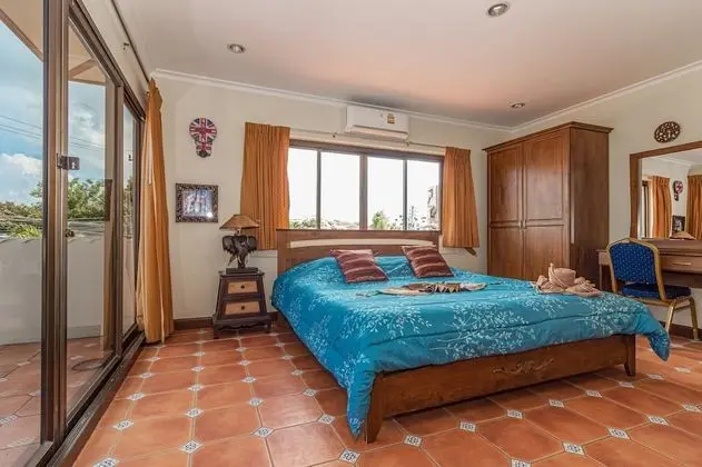 4 Bedrooms with Private Pool Villa
