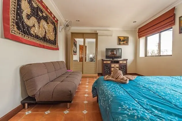 4 Bedrooms with Private Pool Villa