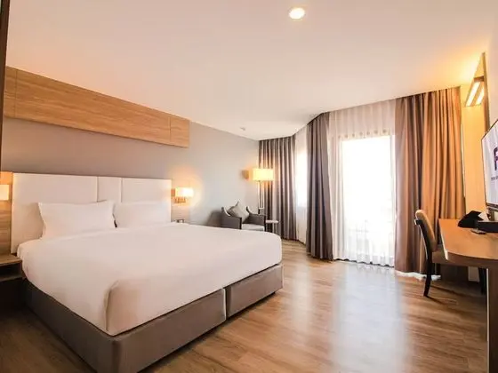 Superior Double Room with City View