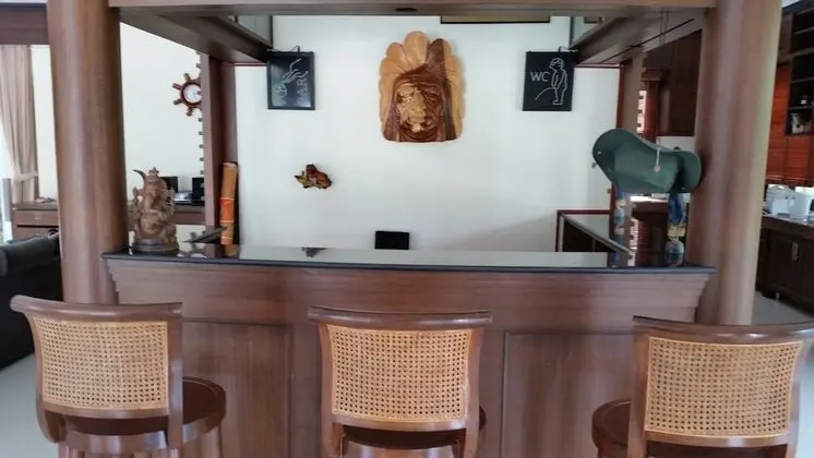 Luxury 5 Bedrooms Private Pool Villa