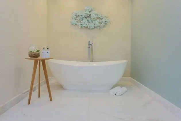 Suite Self-Catering