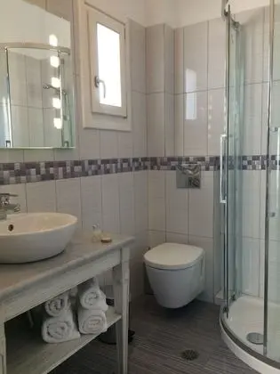 Comfort Tek Büyük veya İki Ayrı Yataklı Oda