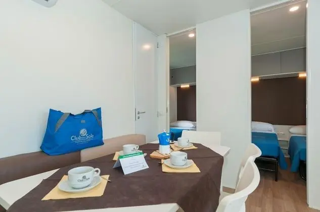 Deluxe Karavan (Pet Friendly)