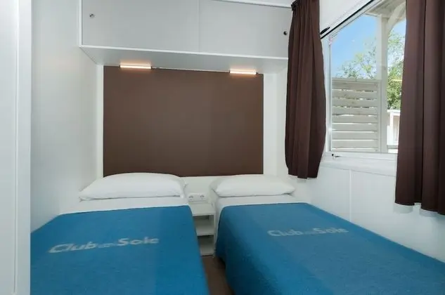 Deluxe Karavan (Pet Friendly)