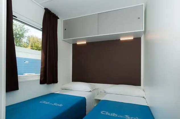 Deluxe Karavan (Pet Friendly)