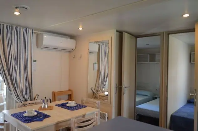 Deluxe Mobile Home