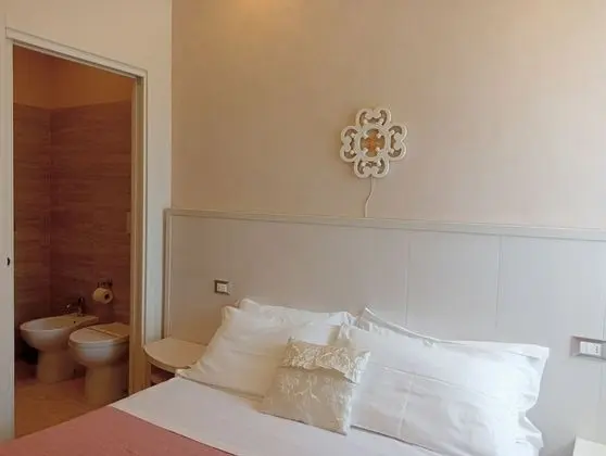 Deluxe Oda, 1 Çift Kişilik Yatak, Havuz Manzaralı, Kule