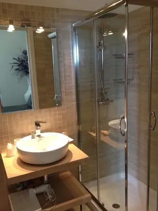 Deluxe Oda, 1 Çift Kişilik Yatak, Havuz Manzaralı, Kule