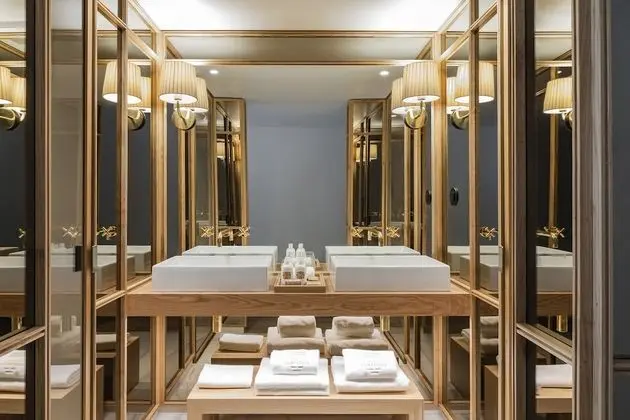 Premium Oda, 1 En Büyük (King) Boy Yatak