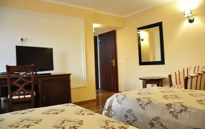 Standard Tek Büyük veya İki Ayrı Yataklı Oda