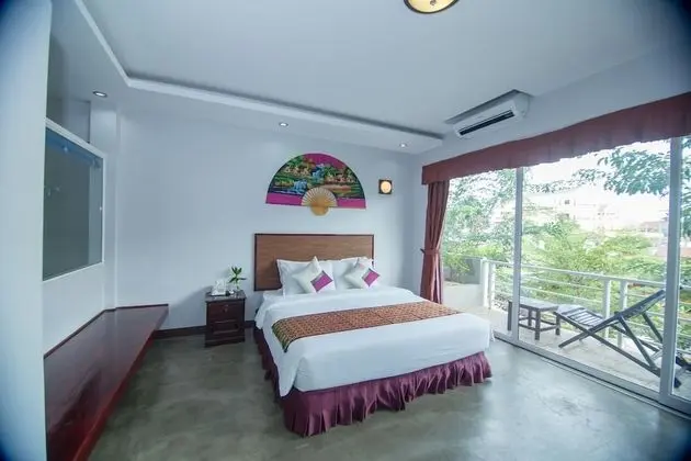 Deluxe Üç Kişilik Oda