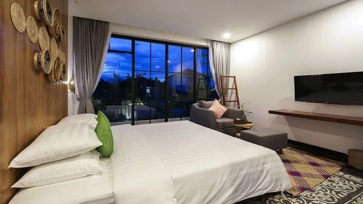 Deluxe Tek Büyük Yataklı Oda, Balkon