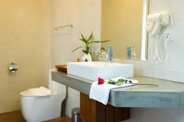 Deluxe Tek Büyük Yataklı Oda, Balkon