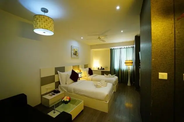DELUXE A/C ROOM