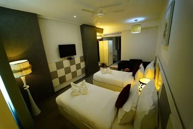 EXECUTIVE A/C ROOM