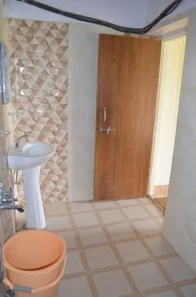 Basic Tek Büyük Yataklı Oda, 1 Yatak Odası, Özel Banyo, Bahçe Manzaralı