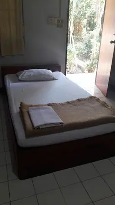 Standard Twin Room with Air Condition