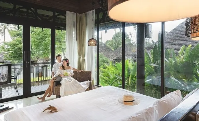Deluxe Villa, Bahçeli