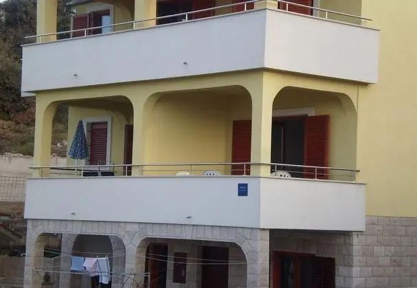 Apart Daire (Vik - 60 m from the sea - A1(2+2))