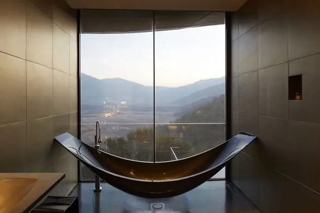 Master Suite Full Experience