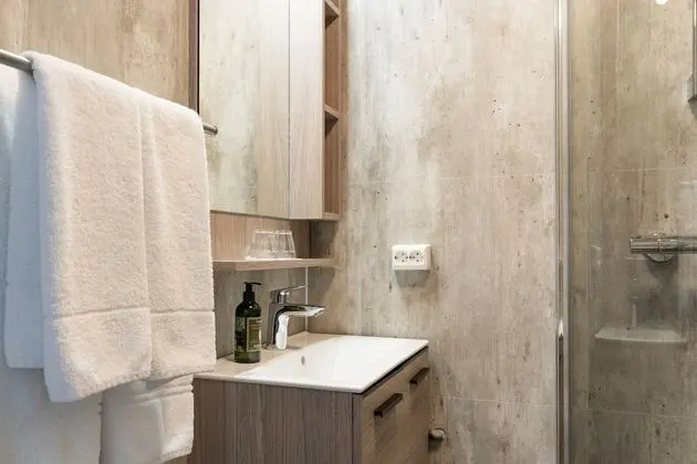 Tek Büyük veya İki Ayrı Yataklı Oda, Özel Banyo