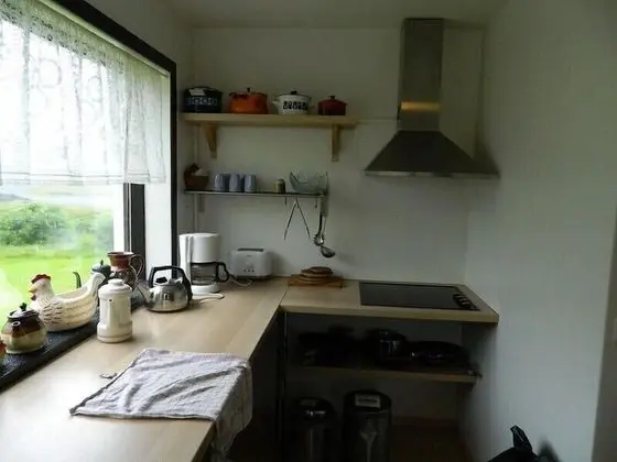 İki Ayrı Yataklı Oda, Ortak Banyo