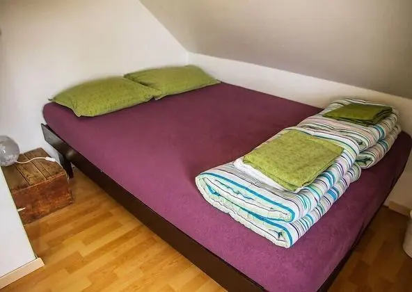 Tek Büyük Yataklı Oda, Ortak Banyo