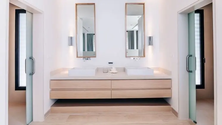 Luxury Villa, 3 Yatak Odası, Deniz Manzaralı, Denize Sıfır