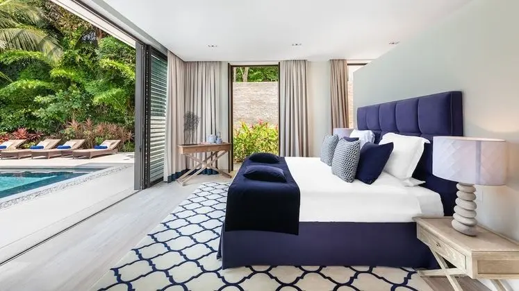 Luxury Villa, 4 Yatak Odası, Deniz Manzaralı, Denize Sıfır