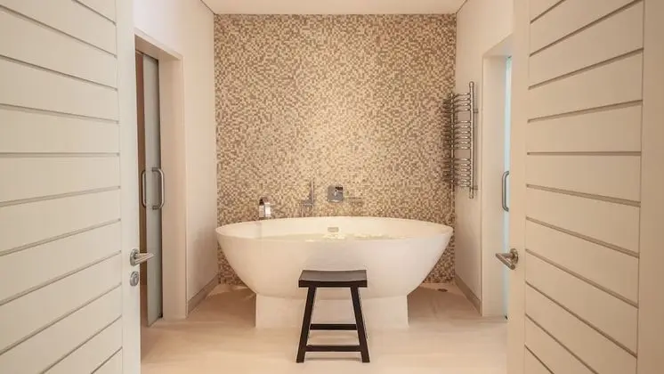 Luxury Villa, 4 Yatak Odası, Deniz Manzaralı, Denize Sıfır