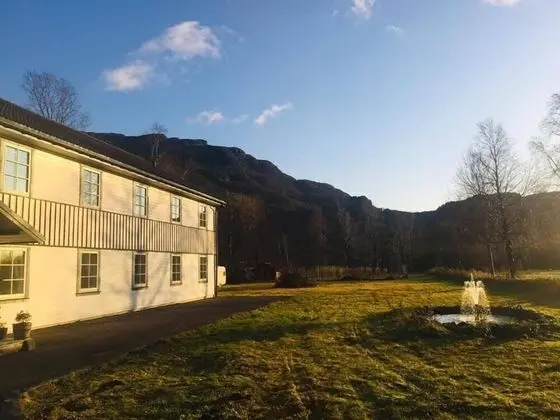 Basic Tek Büyük veya İki Ayrı Yataklı Oda, Dağ Manzaralı