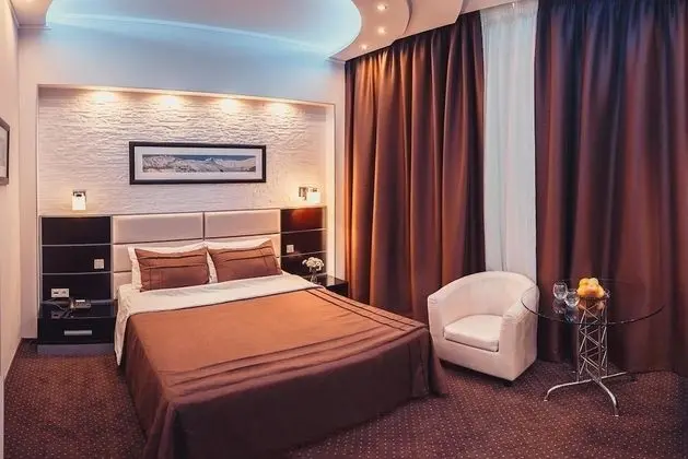 Comfort Tek Büyük Yataklı Oda