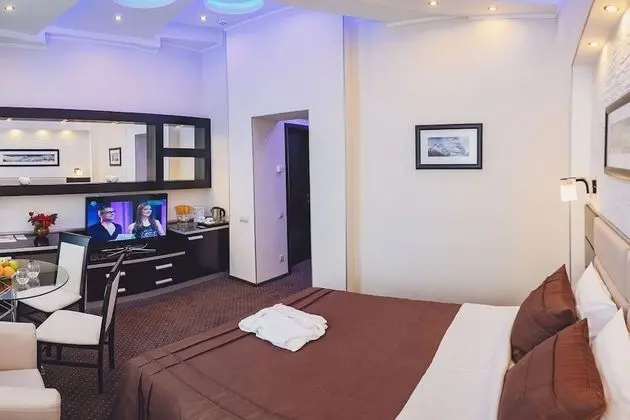 Comfort Tek Büyük Yataklı Oda