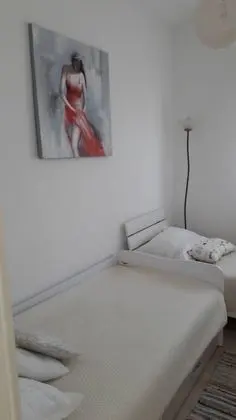 Ev (Viki - with heated pool - H(6+1))