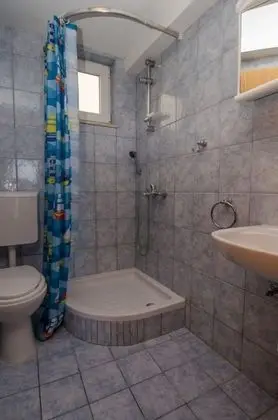 Ev (Viki1 - fantastic view, next to the s)