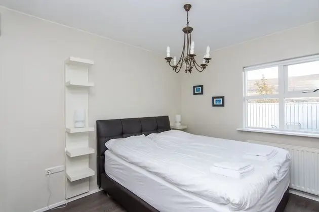 Family Tek Büyük veya İki Ayrı Yataklı Oda