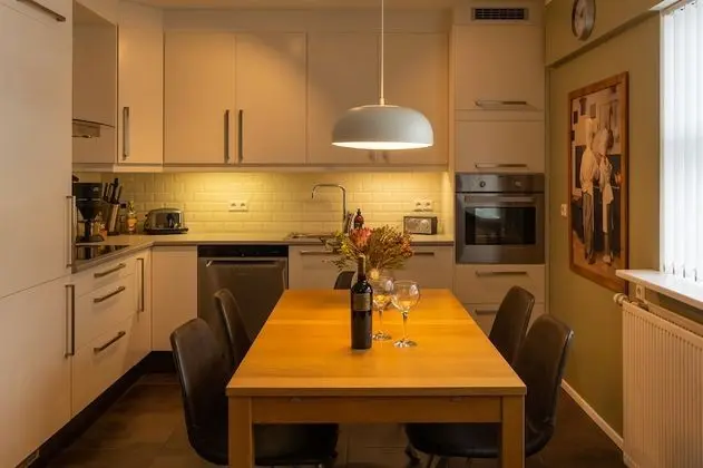 Family Tek Büyük veya İki Ayrı Yataklı Oda