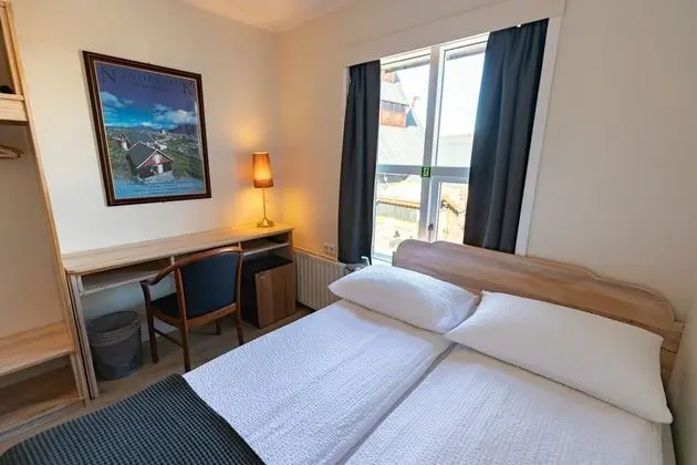 Single Room with Hot Tub and Sauna Access