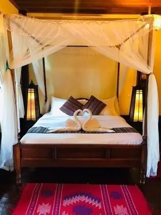 Deluxe Double Room with Air Conditioning
